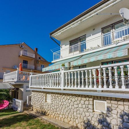Apartments Budzyn Novi Vinodolski Buitenkant foto