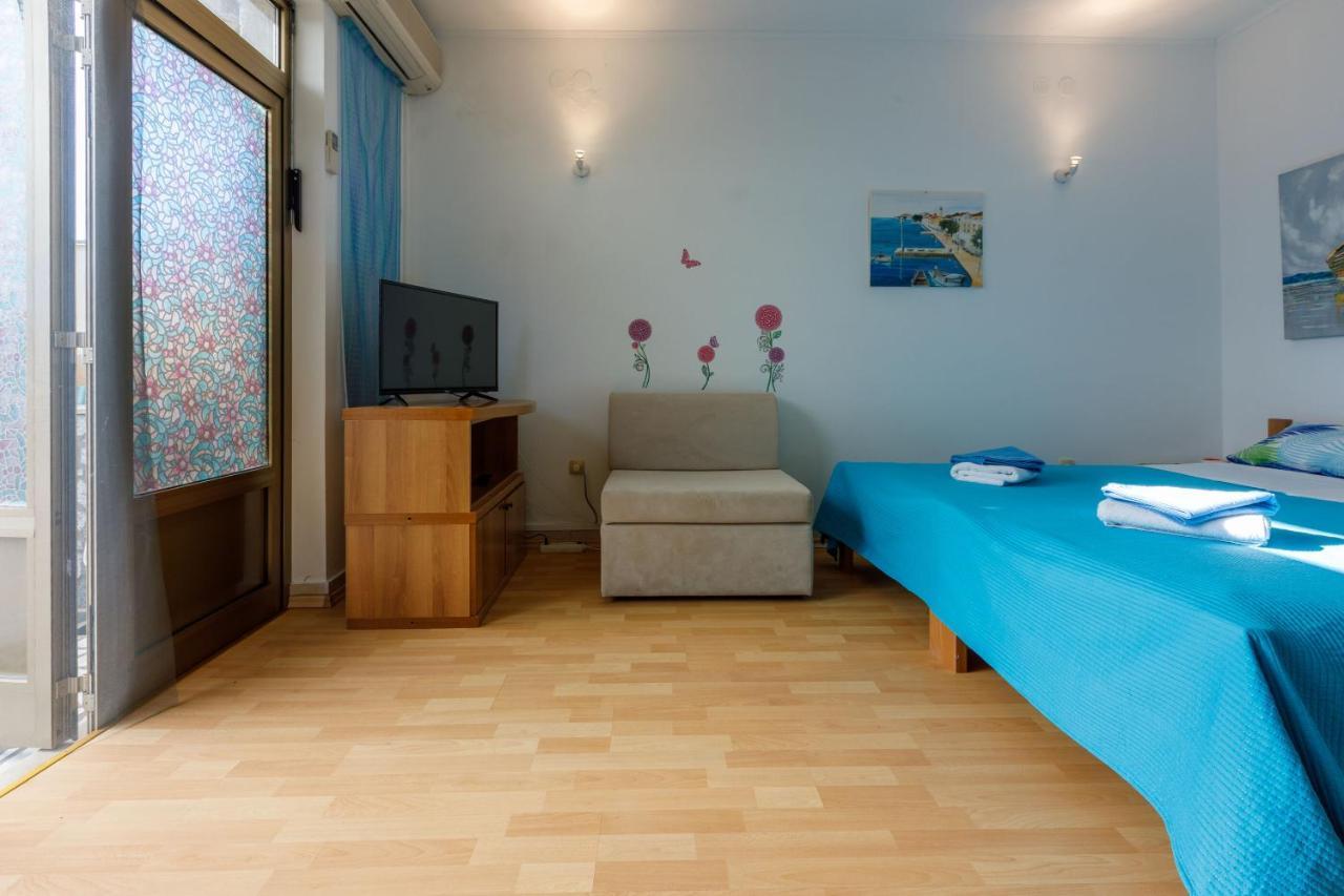 Apartments Budzyn Novi Vinodolski Buitenkant foto