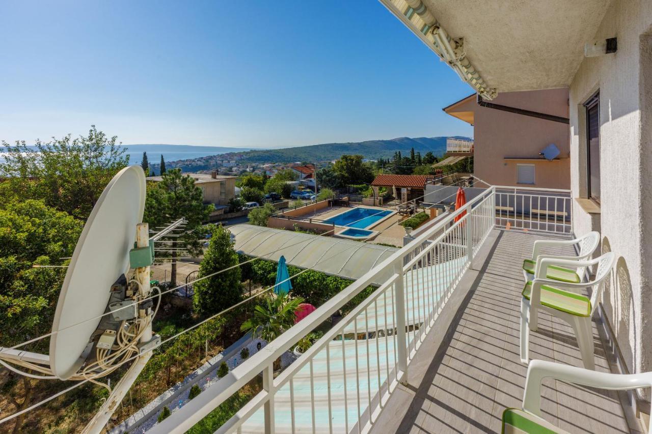 Apartments Budzyn Novi Vinodolski Buitenkant foto
