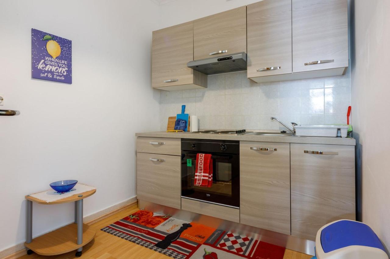 Apartments Budzyn Novi Vinodolski Buitenkant foto